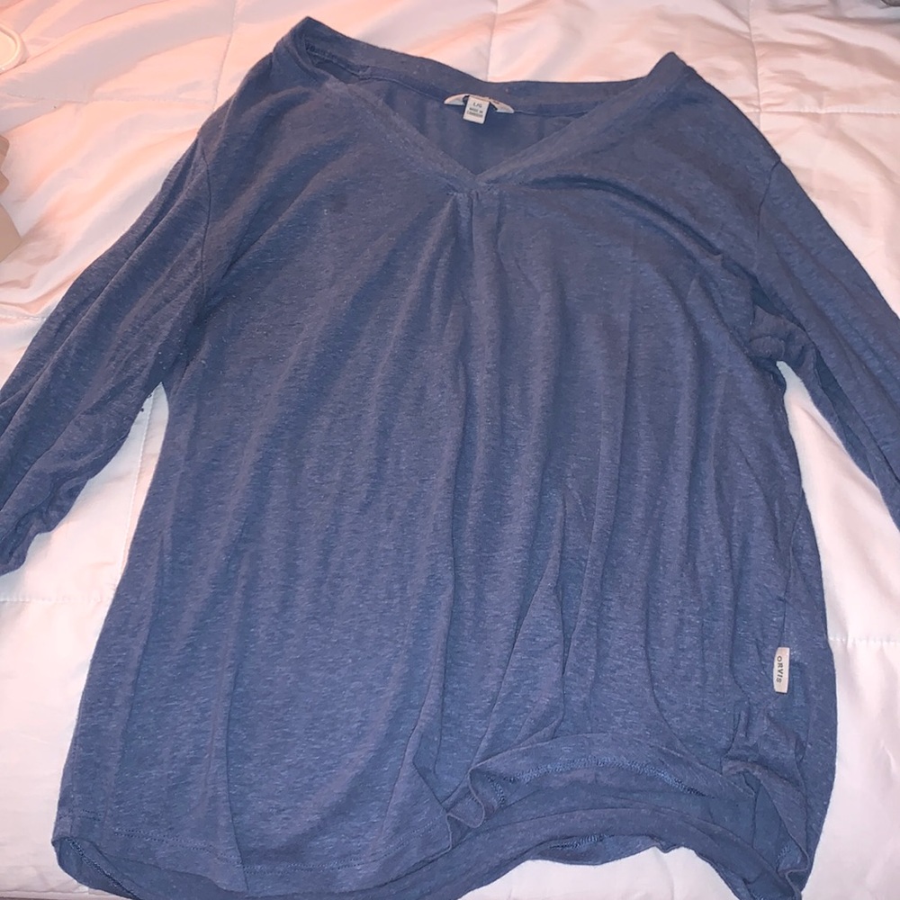 Blue shirt size Large from Kohl’s brand is orvos